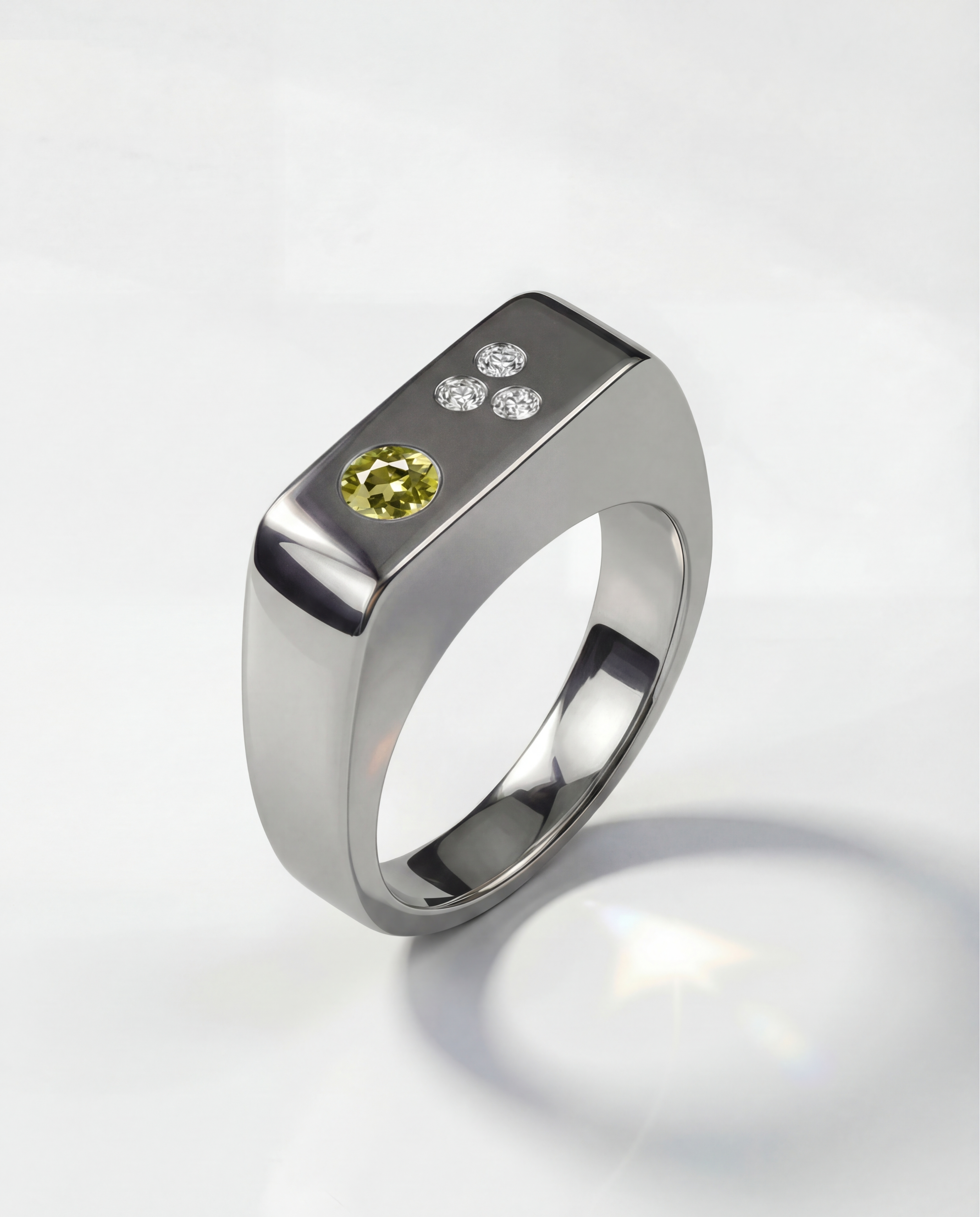 Srebrny pierscionek sygnet z zielonym kamieniem perydotem EONY Studio minimalistyczna nowoczesna bizuteria damska